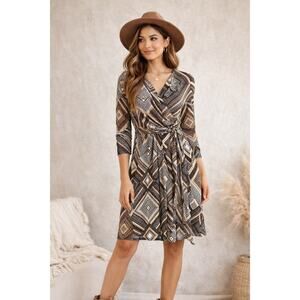 Charming Charlie Geometric Wrap Dress Boho Neutral 3/4 Sleeve Size Medium